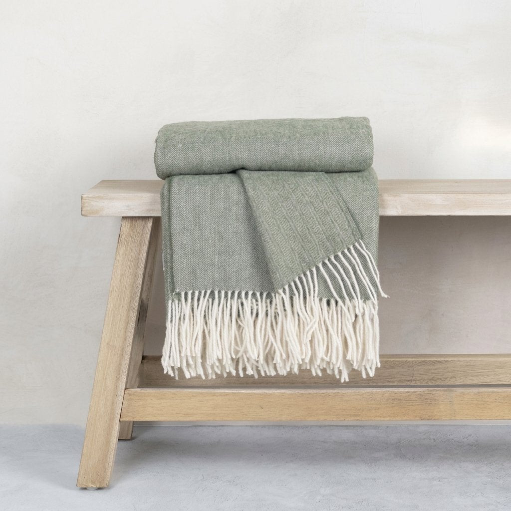 Pure Wool Herringbone Throw with Fringe – Olive