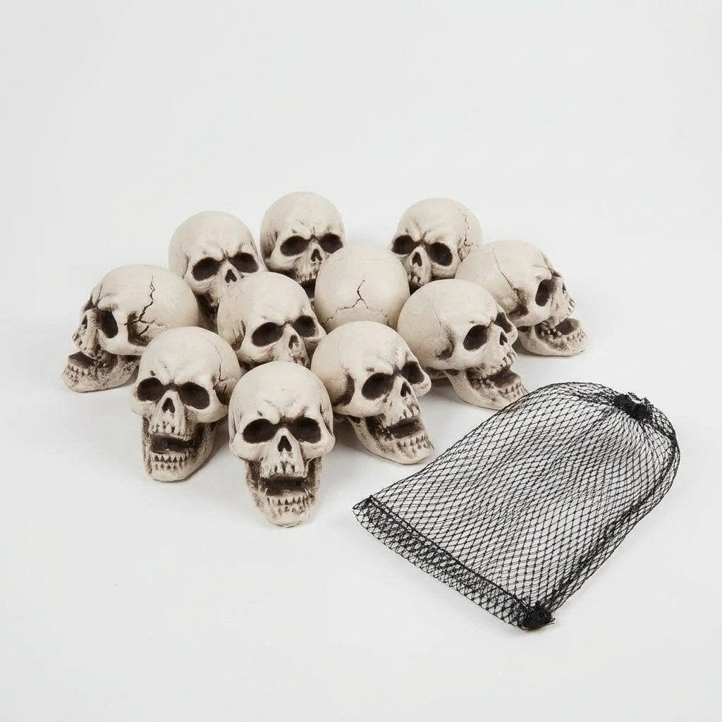 Set of 10 Mini Plastic Skull Decorations with Mesh Storage Bag – Halloween Prop and Party Décor