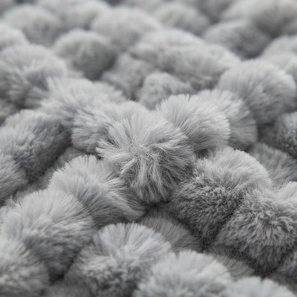 Ribbed Faux Fur Throw Blanket – Soft & Cosy