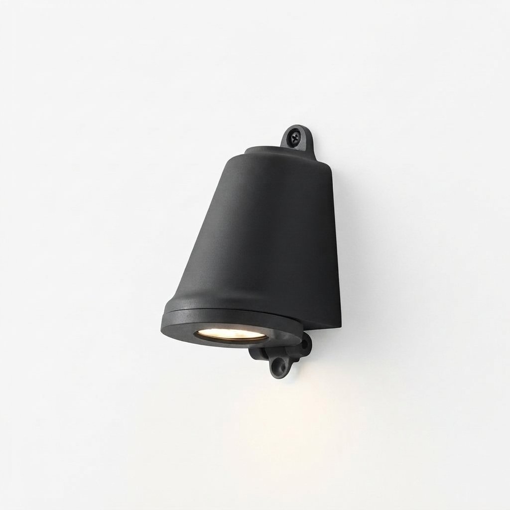 Outdoor LED Wall Light, IP65 Aluminium Sconce — Black