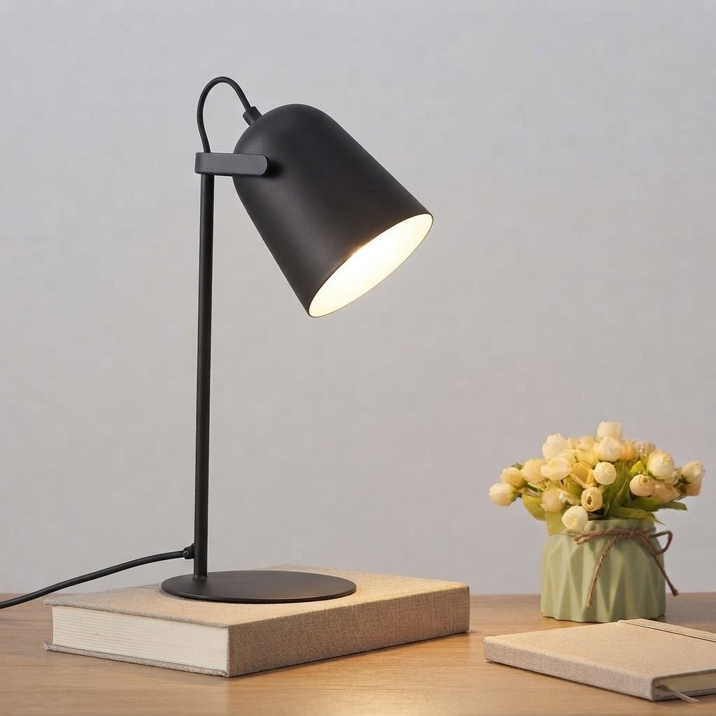 Metal Desk Lamp, Nordic Minimalist Style, LED Reading Light — Black