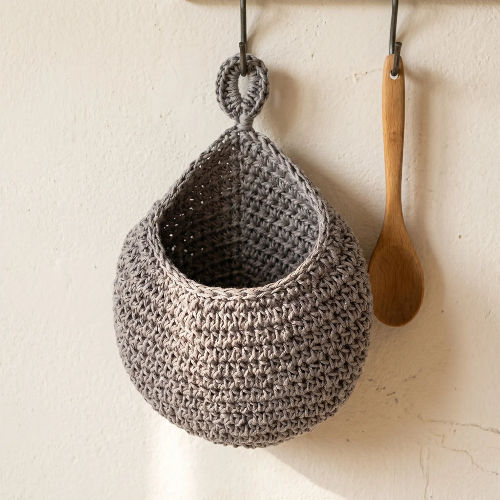 Alorve™ -  Woven Hanging Storage Basket -  Storing Fresh Produce