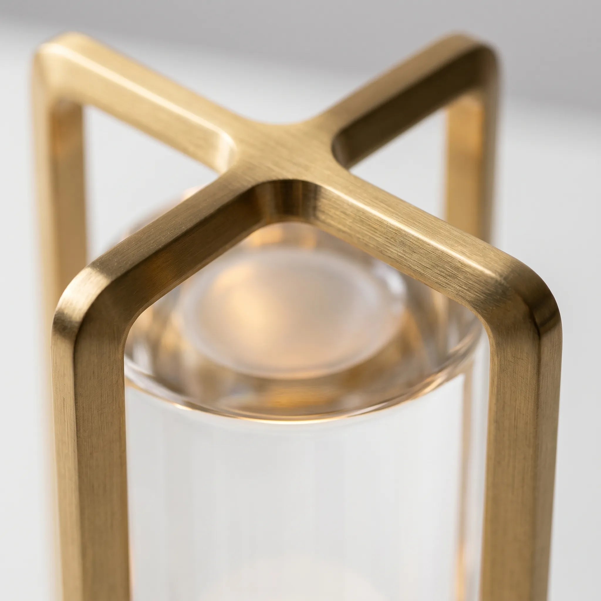 Auriel™ -  Wireless Table Lamp -  Ambient Room Lighting