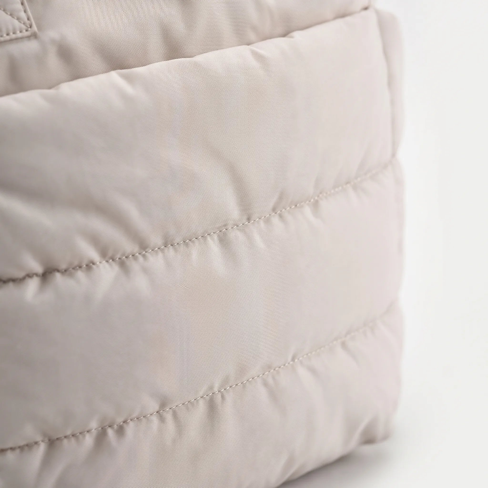 Cielora™ -  Lightweight Padded Tote Bag -  Daily Commuting