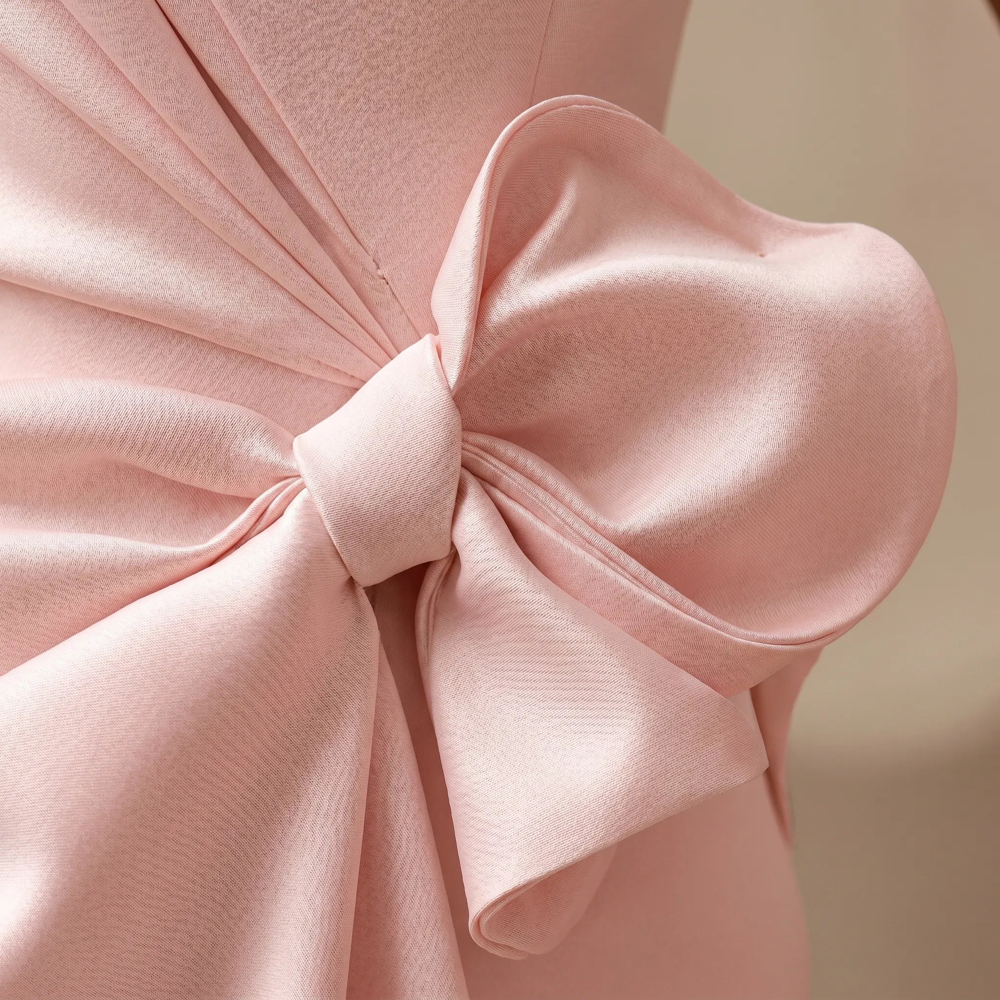 Dovina™ -  Sleeveless Cocktail Dress -  Attending Formal Events