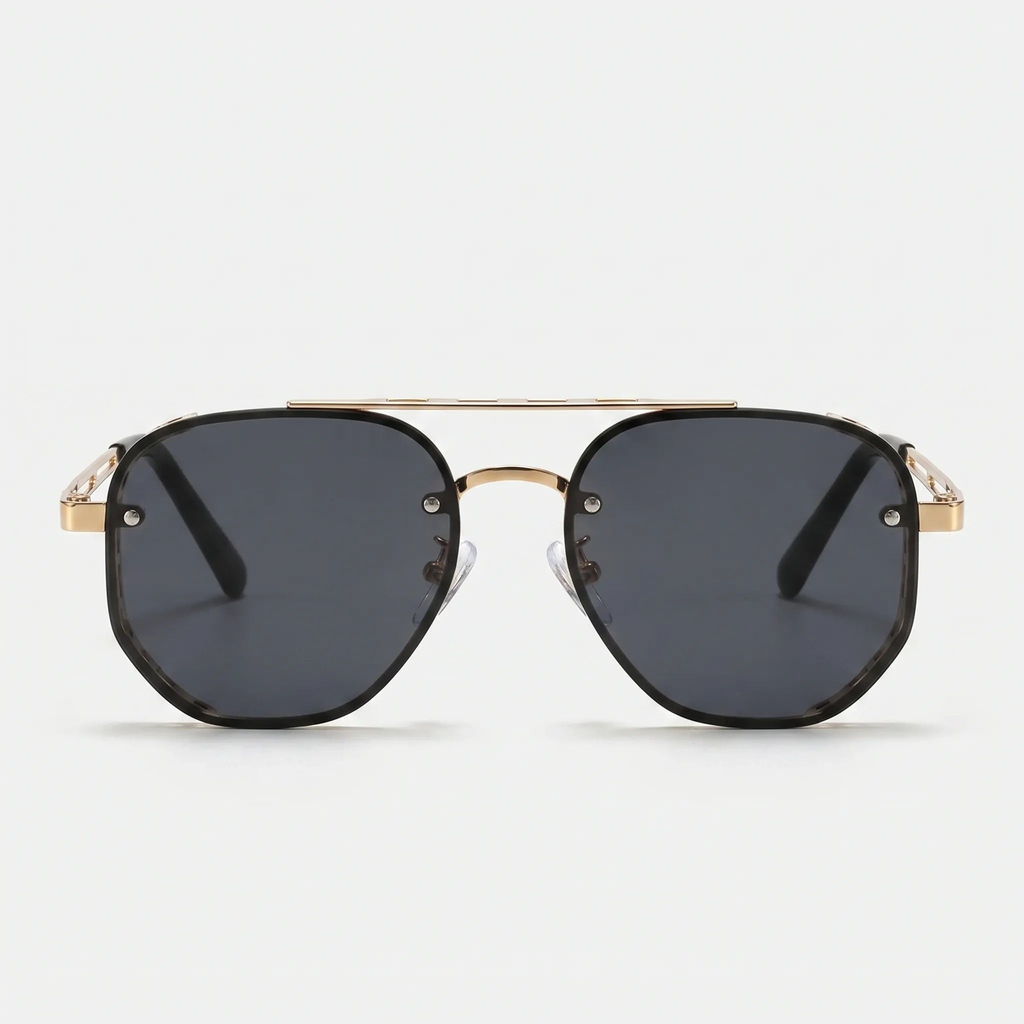 Gildar™ -  Geometric Aviator Sunglasses -  Driving In Sunlight