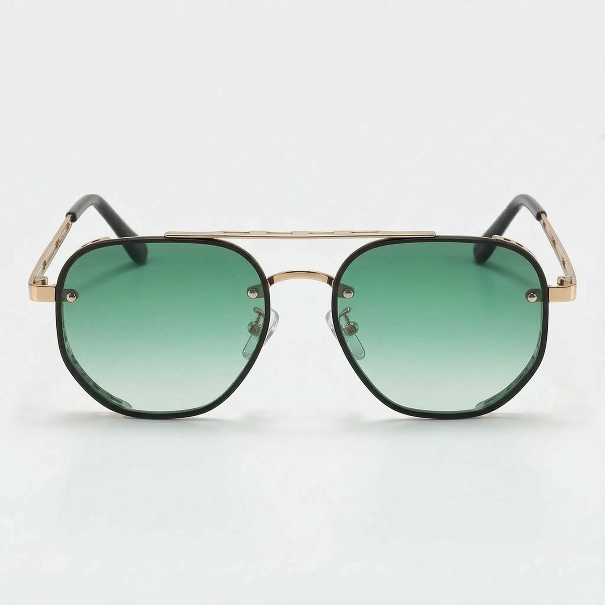 Gildar™ -  Geometric Aviator Sunglasses -  Driving In Sunlight