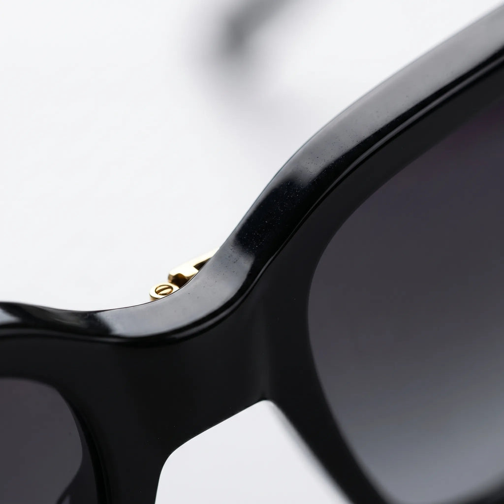 Glamyra™ -  Polarised Square Sunglasses -  Daily Commuting