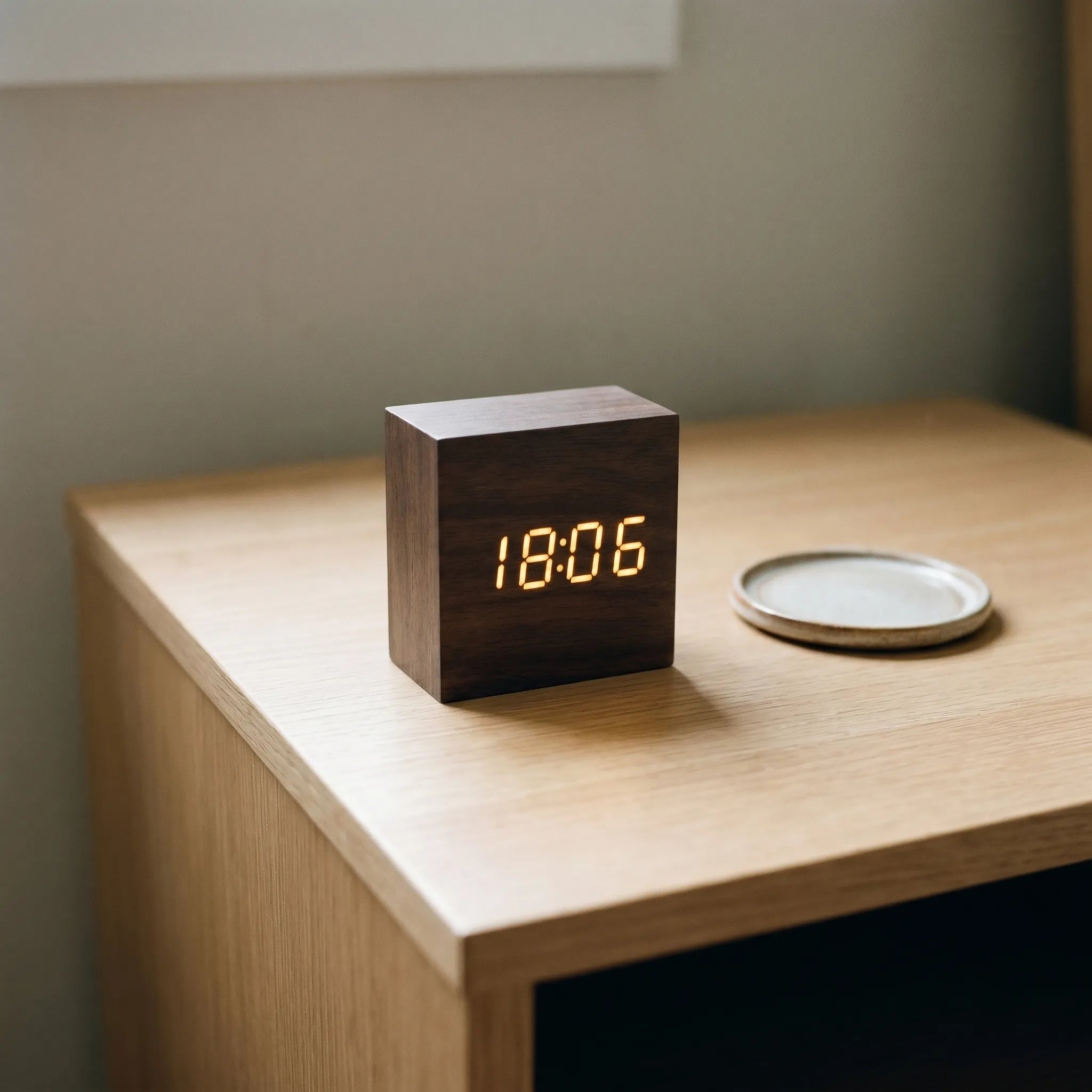 Lumicube™ -  Digital Cubic Desk Clock -  Checking The Time