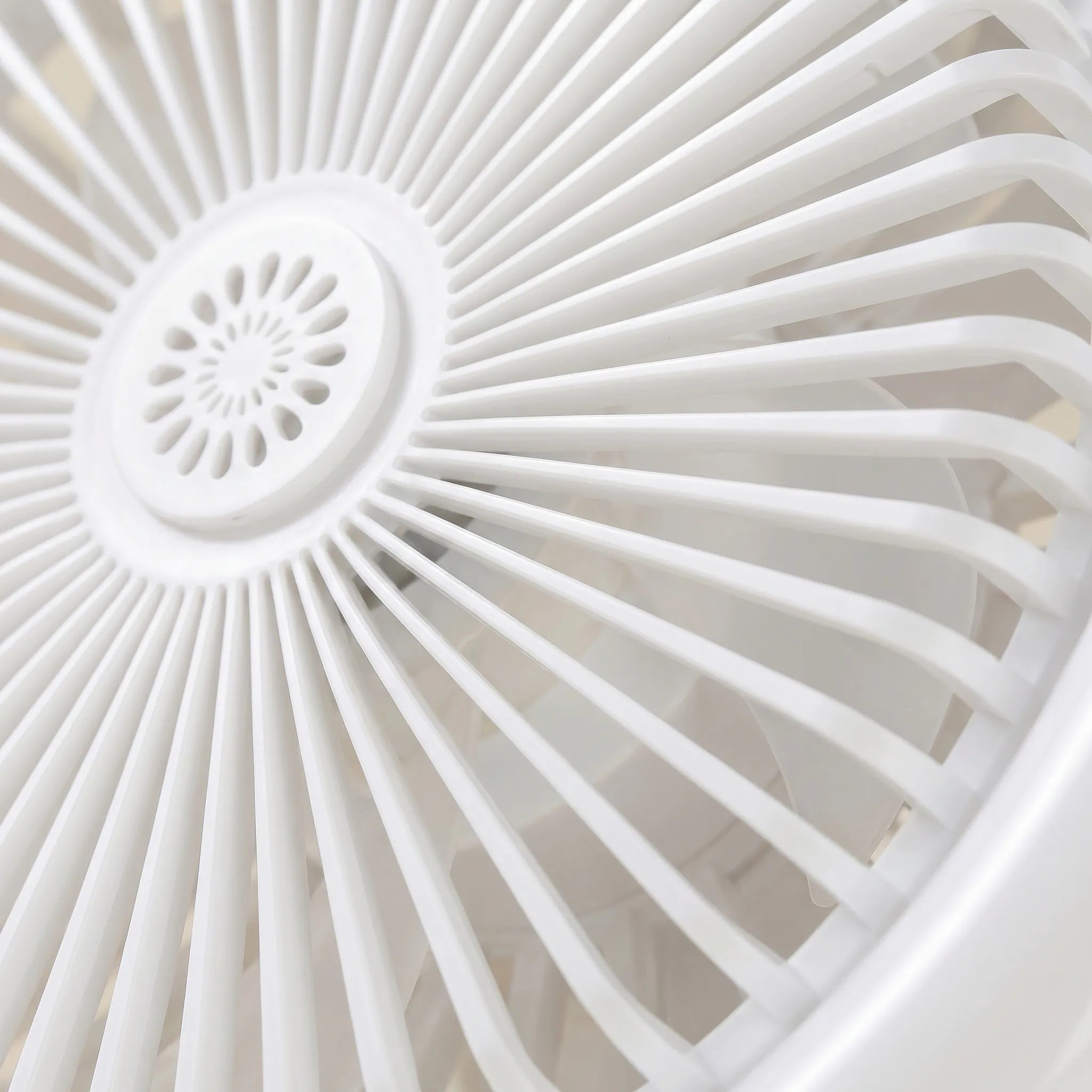 Lumivibe™ -  Socket Mounted Ceiling Fan -  Cooling Small Rooms