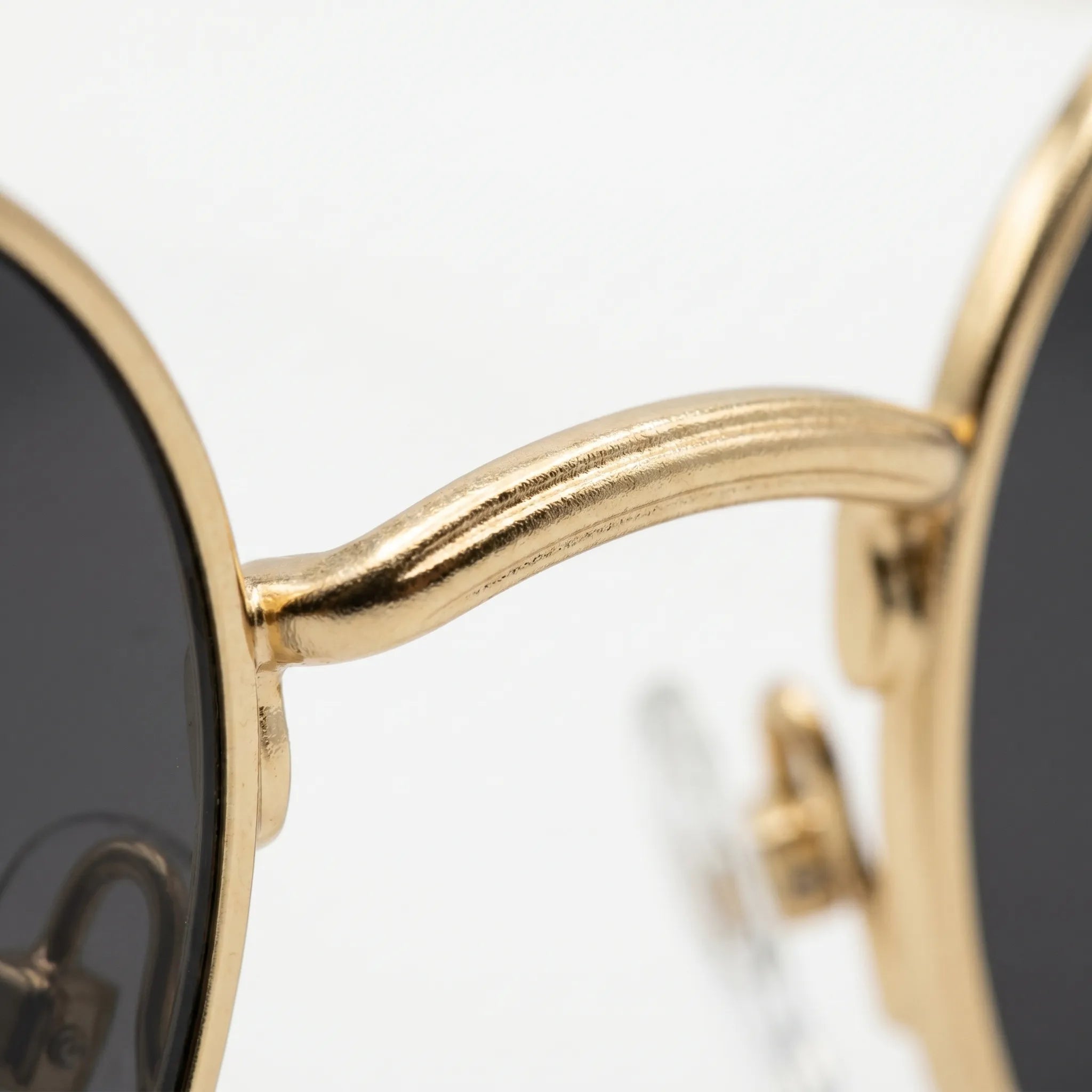 Ocuvara™ -  Round Vintage Sunglasses -  Casual Outings