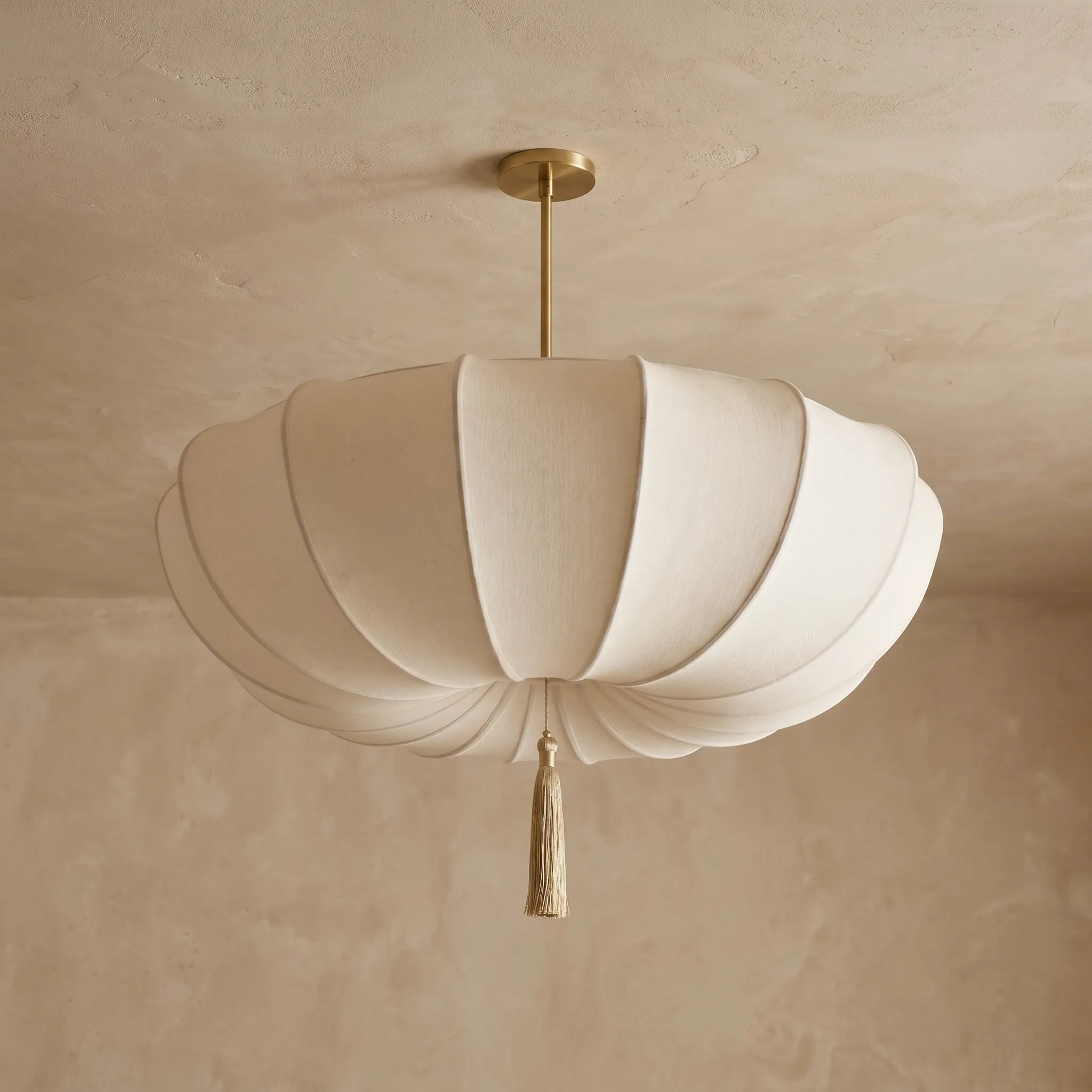 Pendaform™ -  Sculptural Hanging Pendant Light -  Ambient Room Lighting