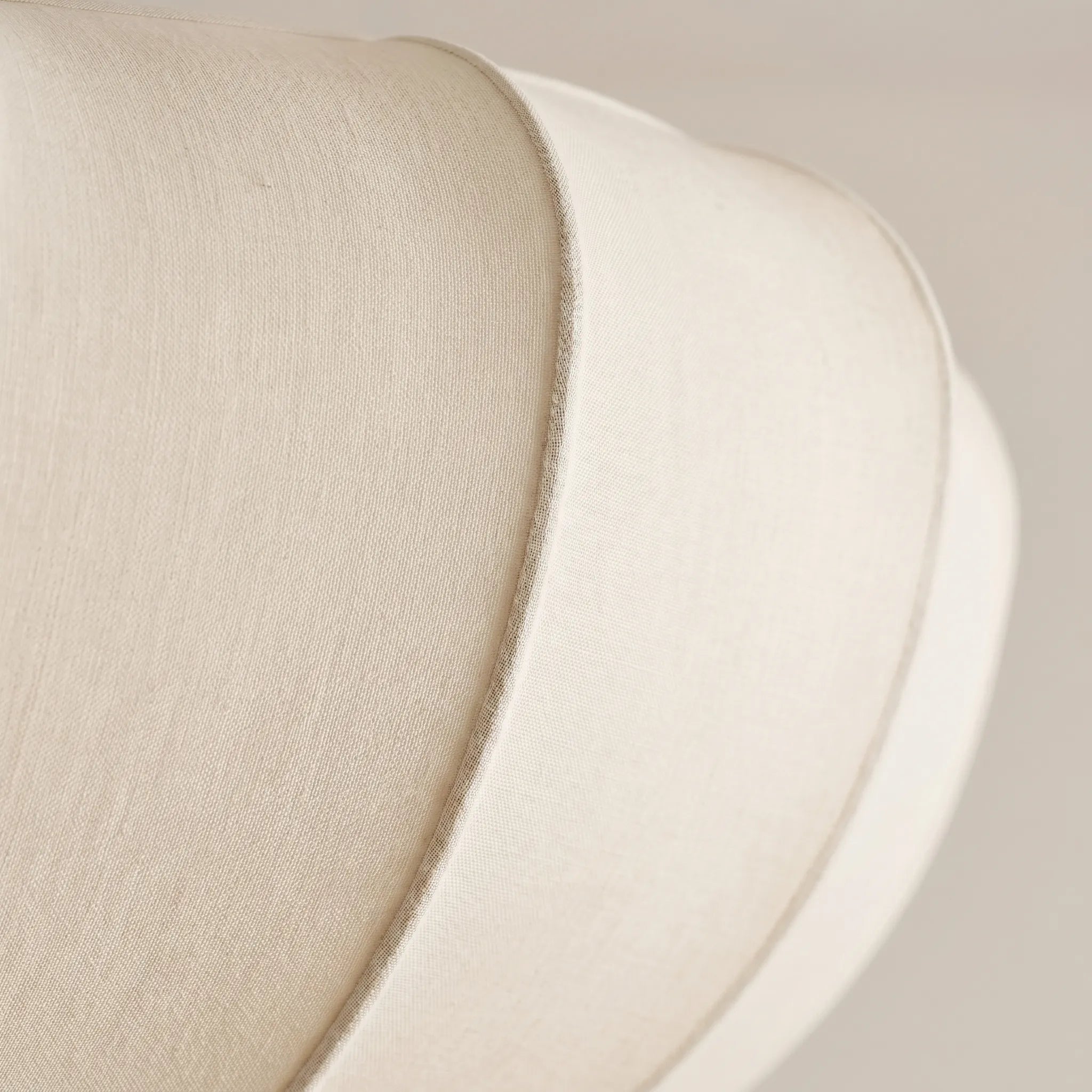 Pendaform™ -  Sculptural Hanging Pendant Light -  Ambient Room Lighting
