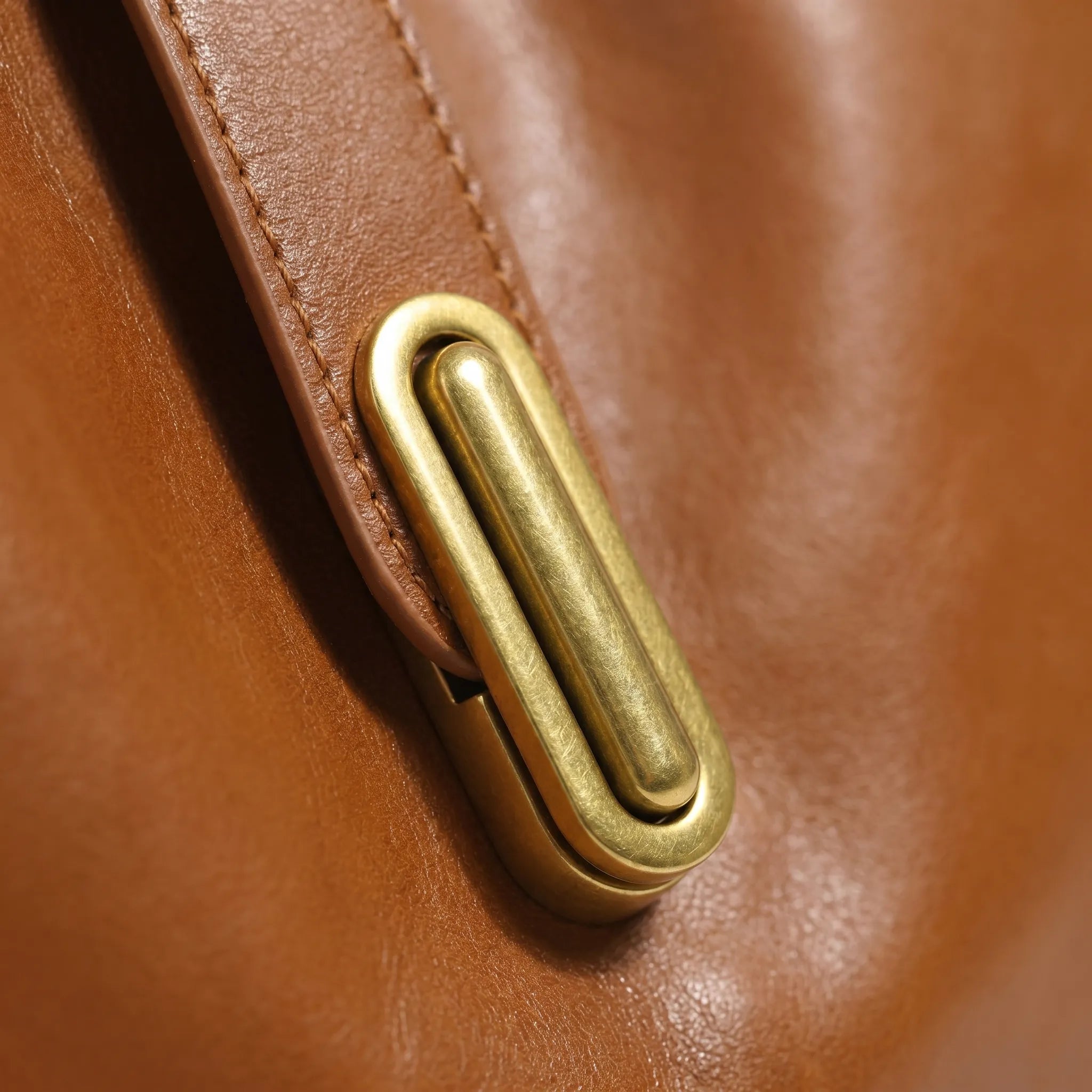 Solen™ -  Compact Crossbody Handbag -  Daily Commuting