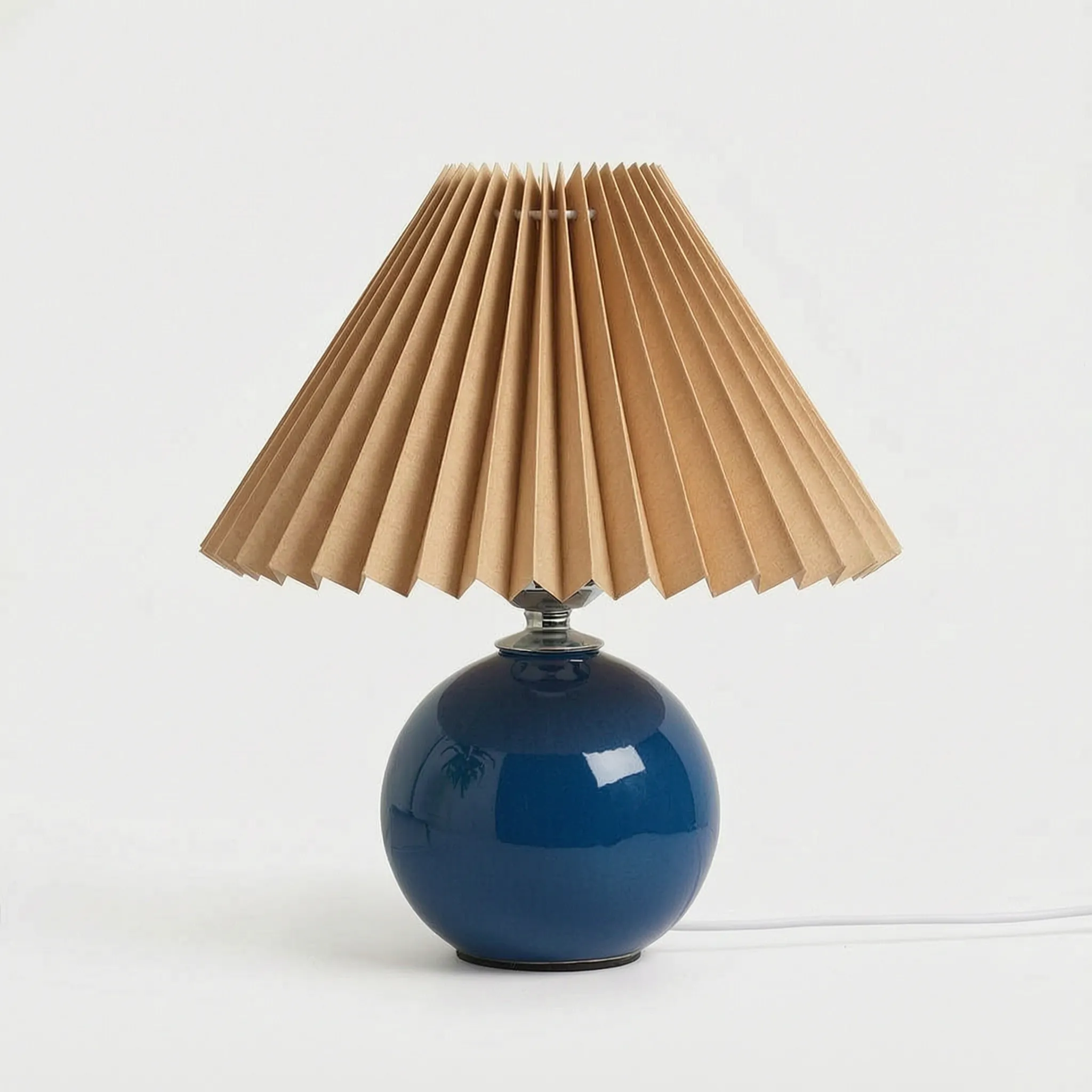 Spheris™ -  Vintage Style Spherical Table Lamp -  Evening Reading Illumination
