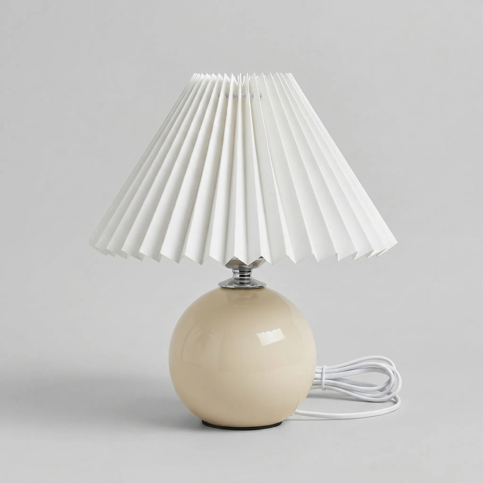 Spheris™ -  Vintage Style Spherical Table Lamp -  Evening Reading Illumination