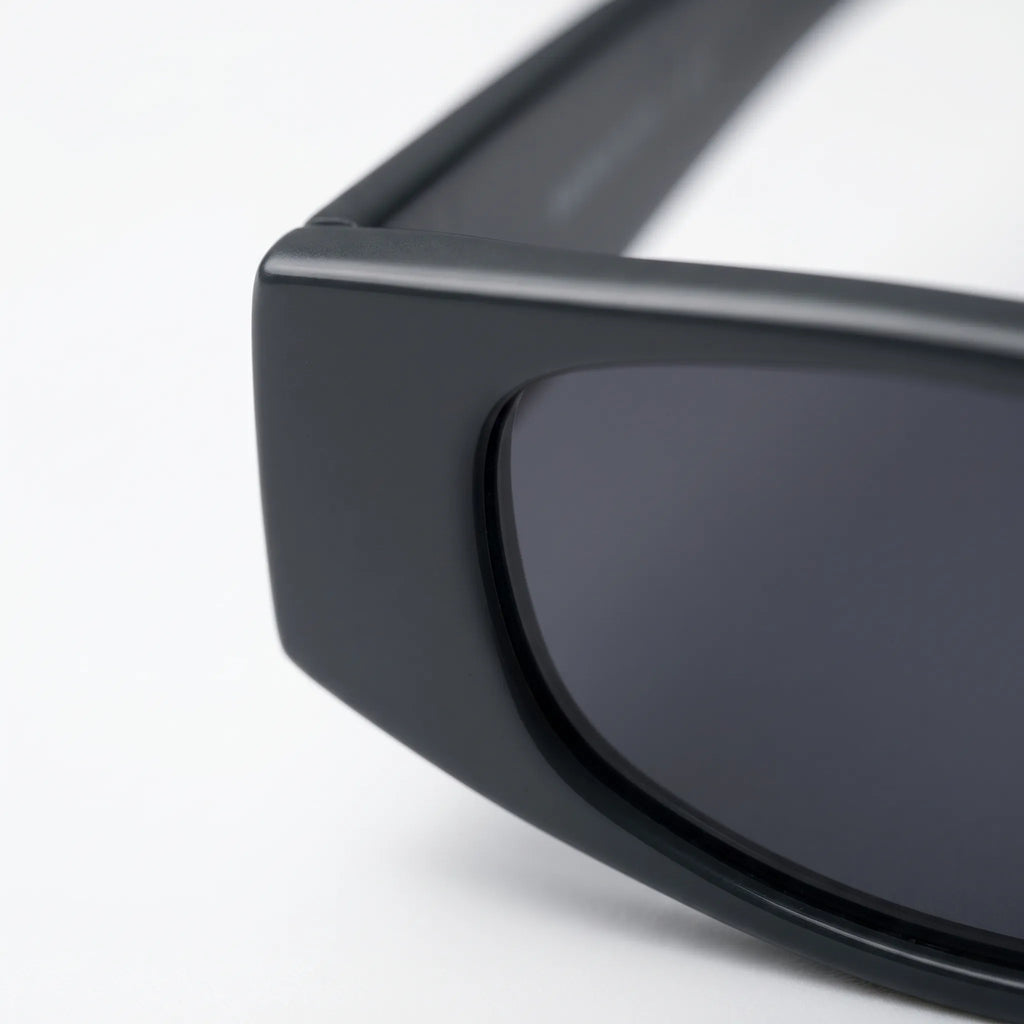 Vellox™ -  Narrow Rectangular Sunglasses -  Urban Exploration