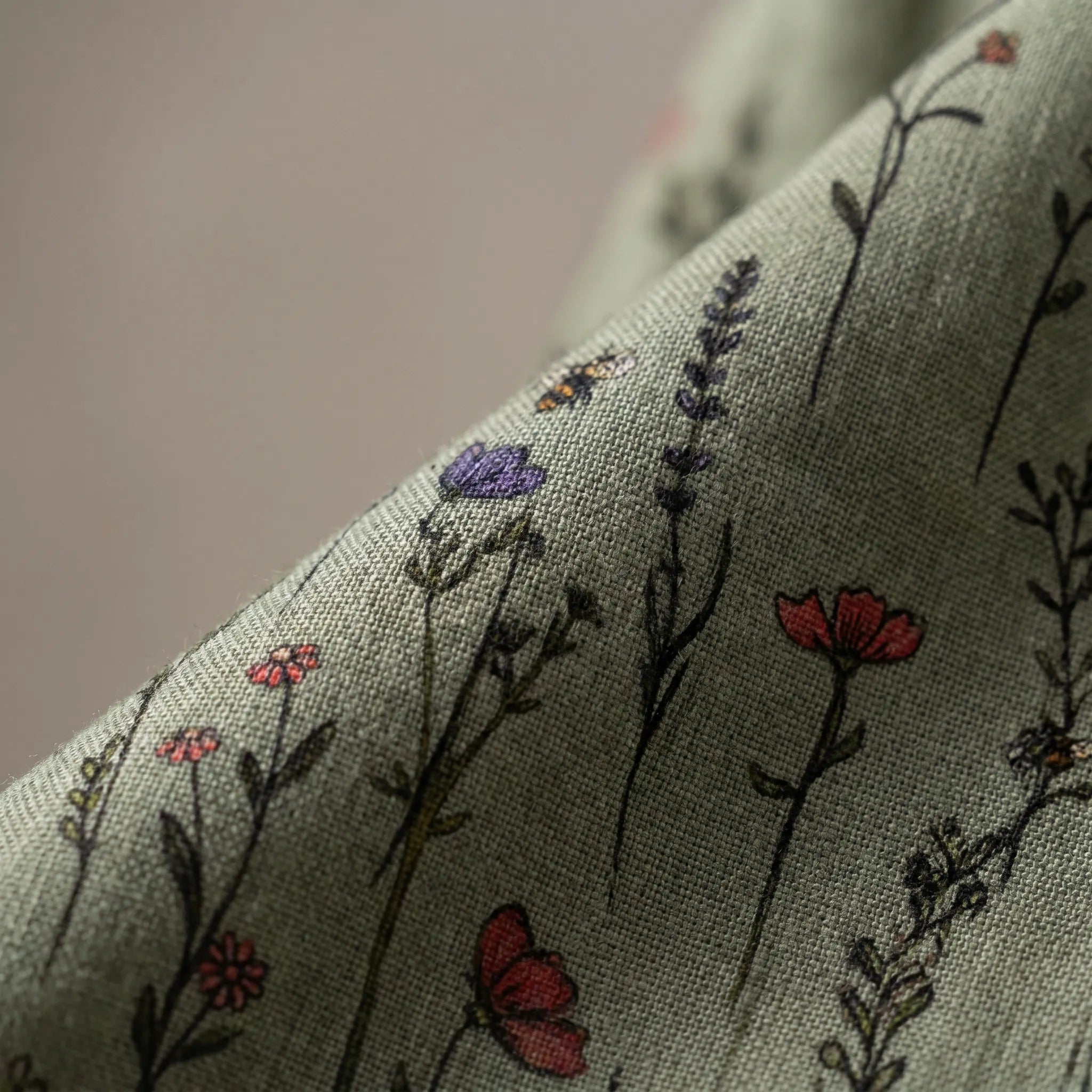 Vintesa™ -  Vintage Print Button-Up Blouse -  Smart-Casual Dressing