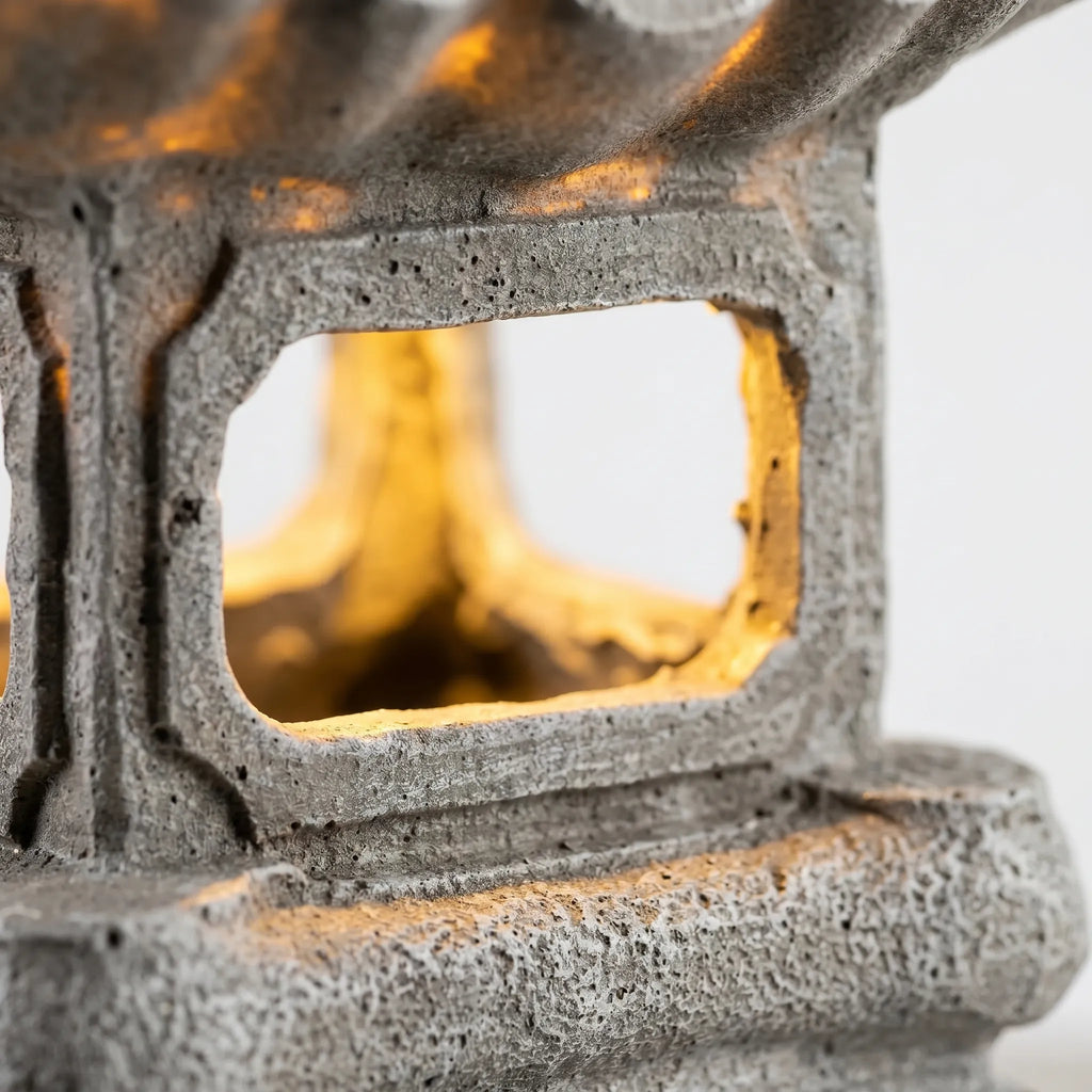Zenitrea™ -  Solar Powered Pagoda Light -  Illuminating Garden Pathways