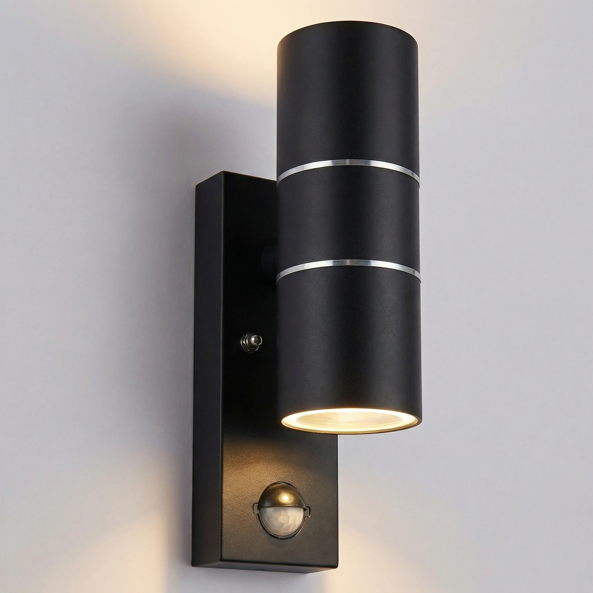 MotionSense PIR Sensor Outdoor Wall Light